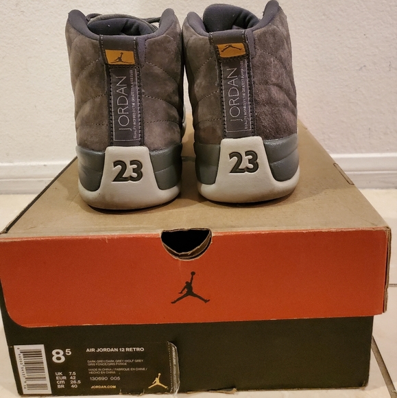 AIR JORDAN 12 RETRO - Picture 4 of 6